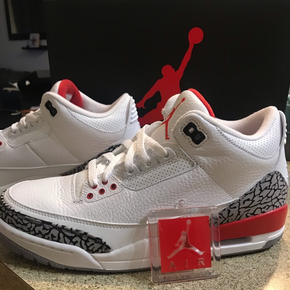 Air Jordan 3 Retro Size 10.5 Mens
